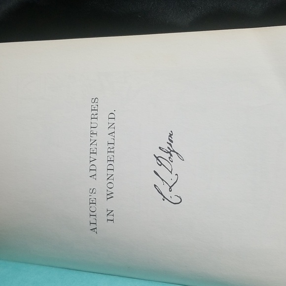 ALICE'S ADVENTURES IN WONDERLAND By Lewis Carroll - Picture 7 of 16